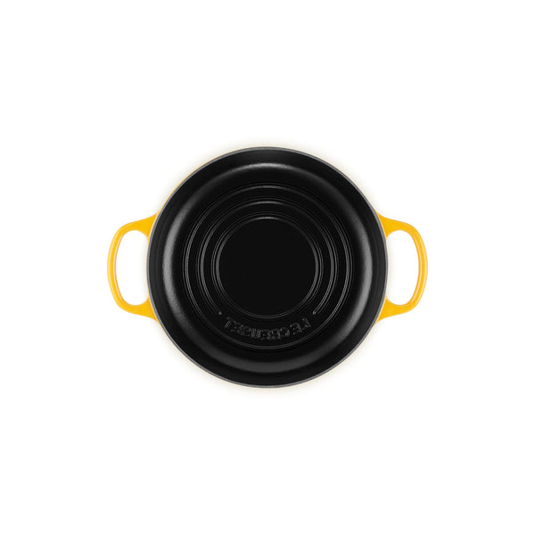 Le Creuset 9.5" (1.75 qt.) Signature Bread Oven - Nectar