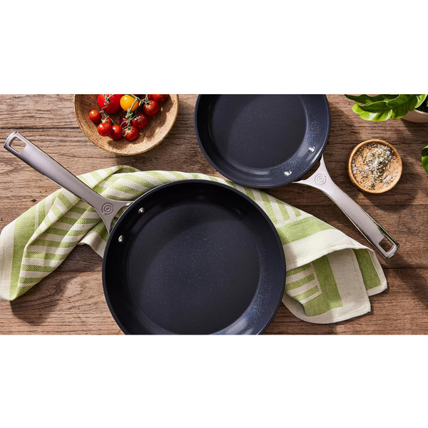 Le Creuset Essential Non-Stick Ceramic Fry Pan 11 In