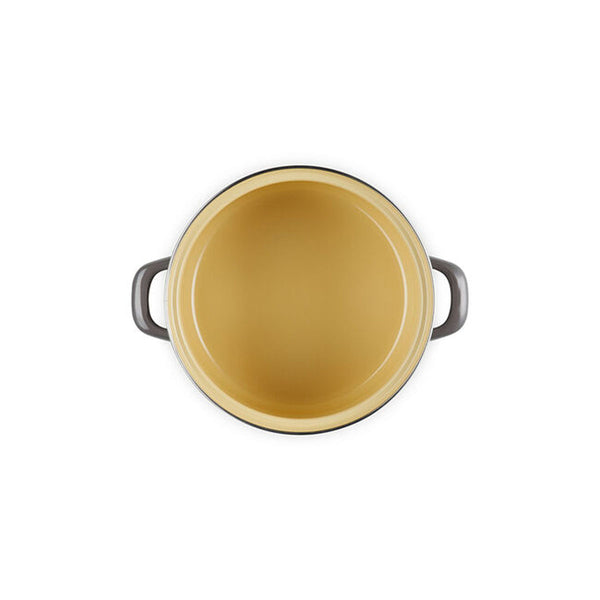 Le Creuset 3.8 qt. Petite Stockpot - Oyster