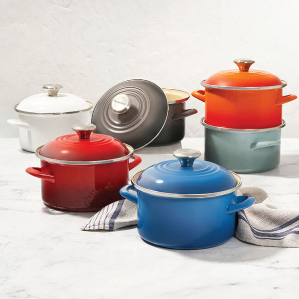 Le Creuset 3.8 qt. Petite Stockpot - Oyster