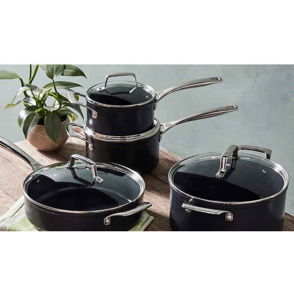 Le Creuset Set of 2 Essential Non-Stick Ceramic 8 In 10 In Fry Pan