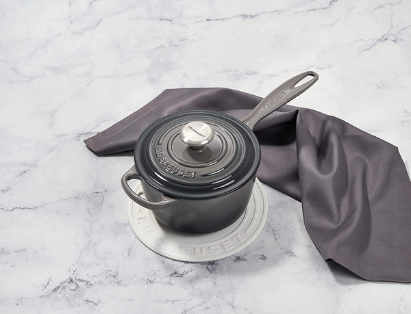 Le Creuset 8" diameter Silicone Trivet (est. 1925) - Cerise