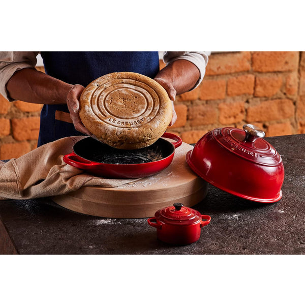 Le Creuset 9.5" (1.75 qt.) Signature Bread Oven - Peche