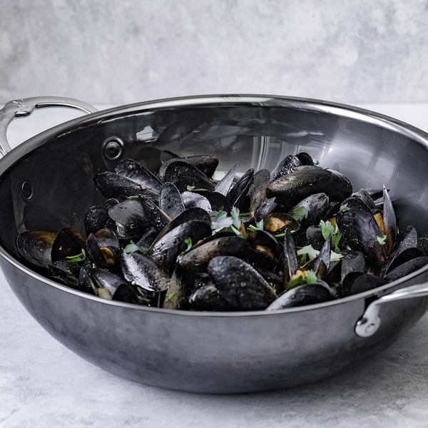 Hestan Nanobond 14" Covered Wok