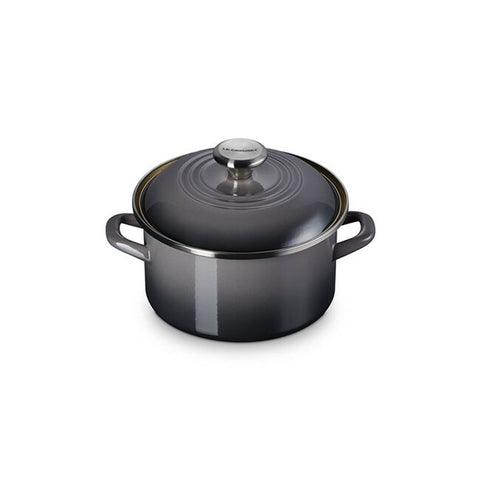 Le Creuset 3.8 qt. Petite Stockpot - Oyster