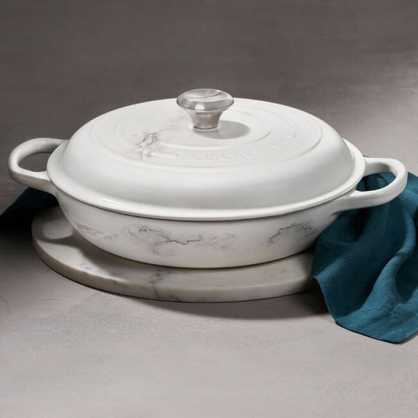 LE CREUSET 6.75 QT. SIGNATURE OVAL DUTCH OVEN - MARBLE APPLIQUE