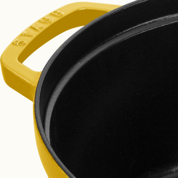 Staub 7-Qt Round Dutch Oven - Citron