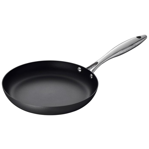 SCANPAN PROFESSIONAL 9.5'' FRY PAN