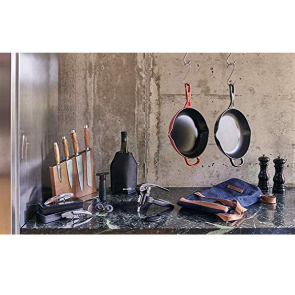 Le Creuset 10.25'' Signature Iron Handle Skillet - Cerise