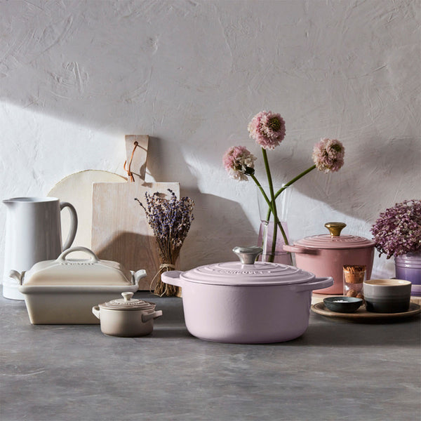 Le Creuset 5.5 qt. Signature Round Dutch Oven - Shallot