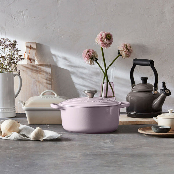 Le Creuset 5.5 qt. Signature Round Dutch Oven - Shallot