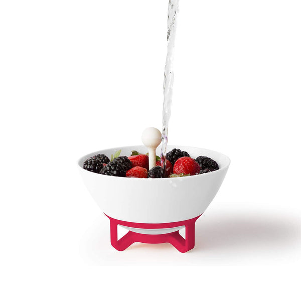 Chef'n Bramble Rinse and Carry Berry Basket, One Size, Backing White/Cherry
