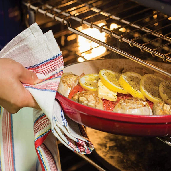 Le Creuset 3 qt. Signature Oval Baker - Cerise