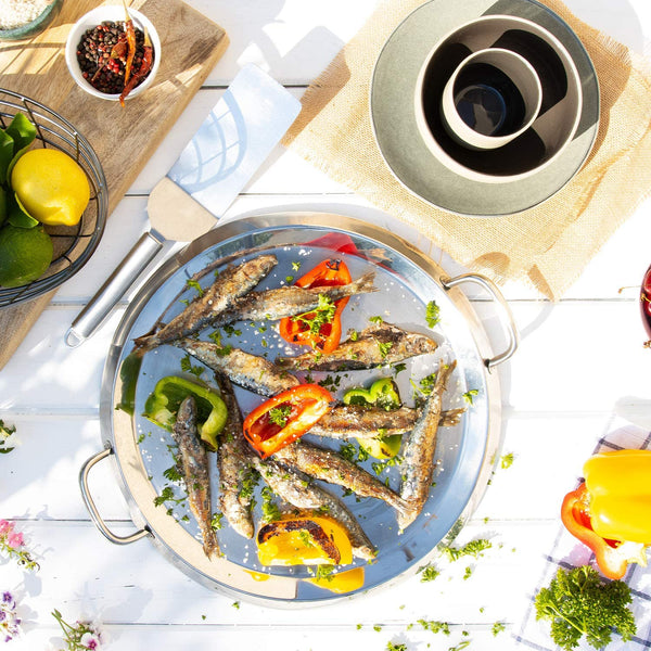 Cristel 18-10 Stainless Steel 13.5" Plancha grill with lid Fixedhandle - Extras