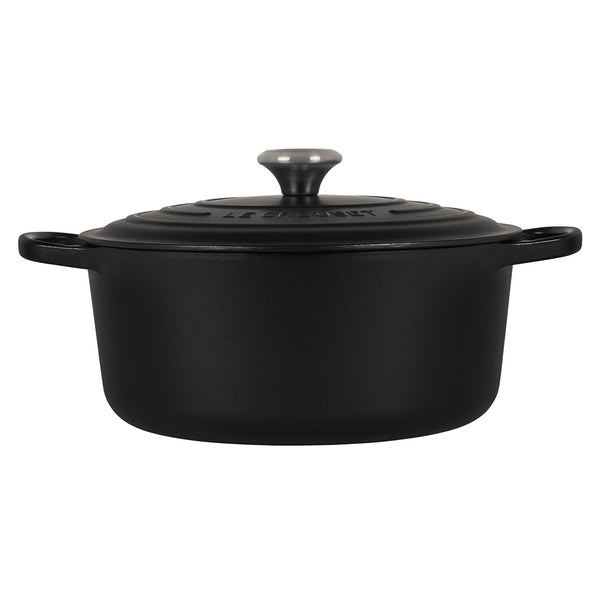 Le Creuset 7.25 qt. Signature Round Dutch Oven - Licorice